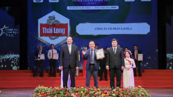 LAVELA VINH DỰ ĐÓN NHẬN DANH HIỆU TOP 50 THƯƠNG HIỆU DẪN ĐẦU NĂM 2022