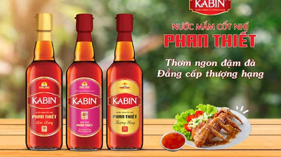 Nước Mắm Cốt Nhĩ Kabin Chai Thủy Tinh: Thơm Ngon Đậm Đà, Đẳng Cấp Thượng Hạng.